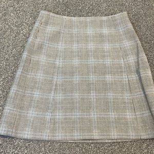 Babaton size 4 skirt